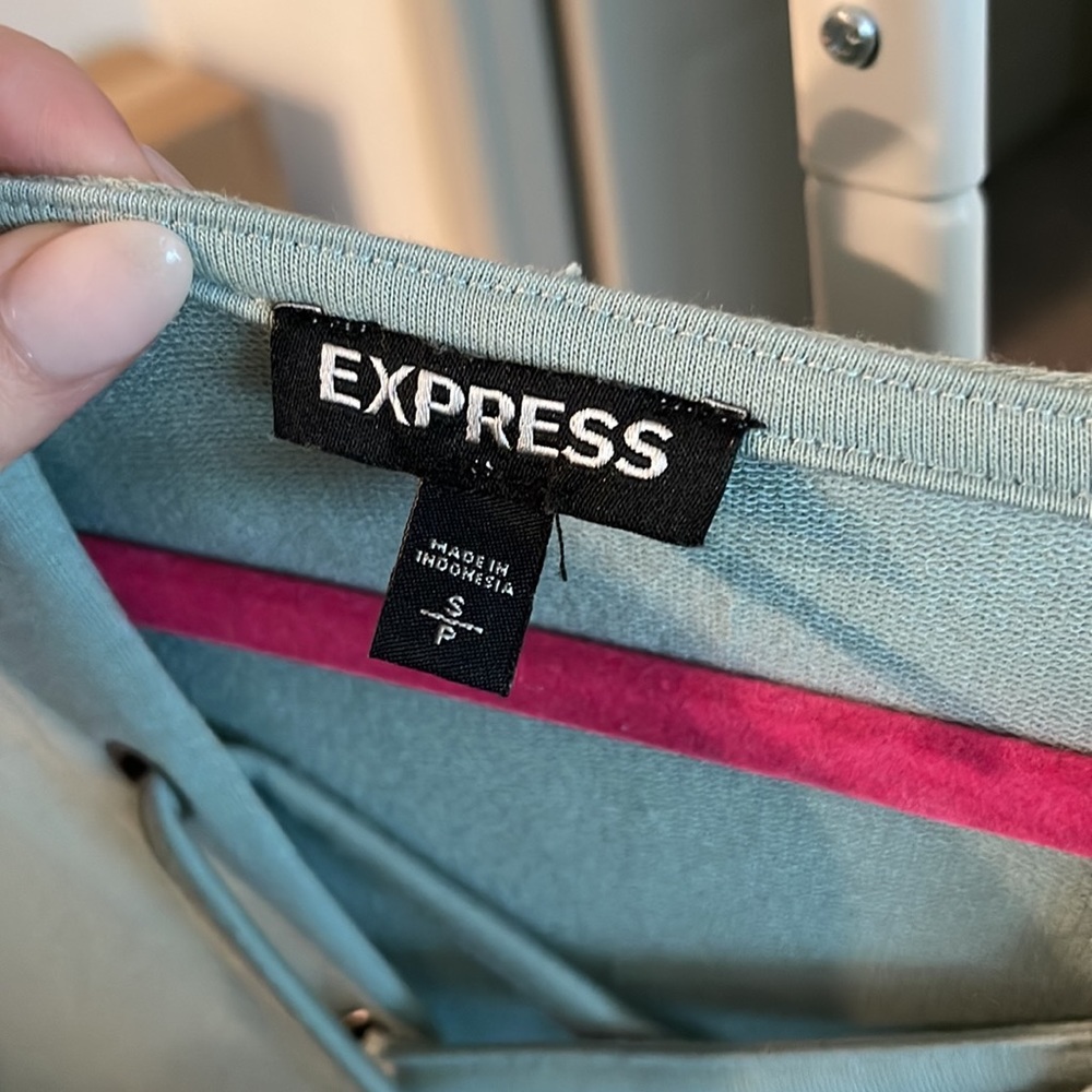 Express Cropped Hoodie Pullover - image 2